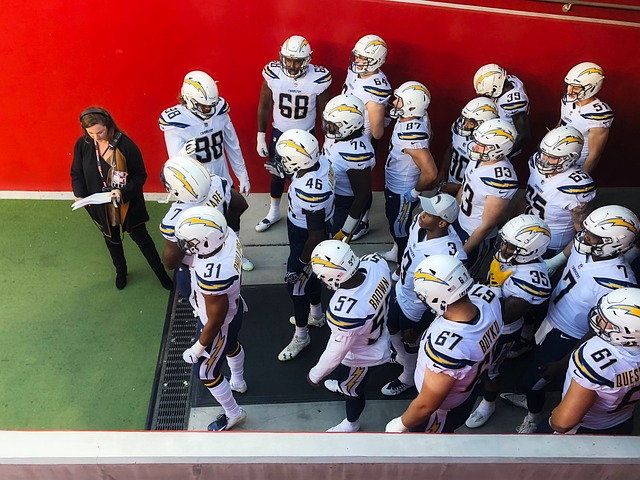 人员更新换 人员更新换